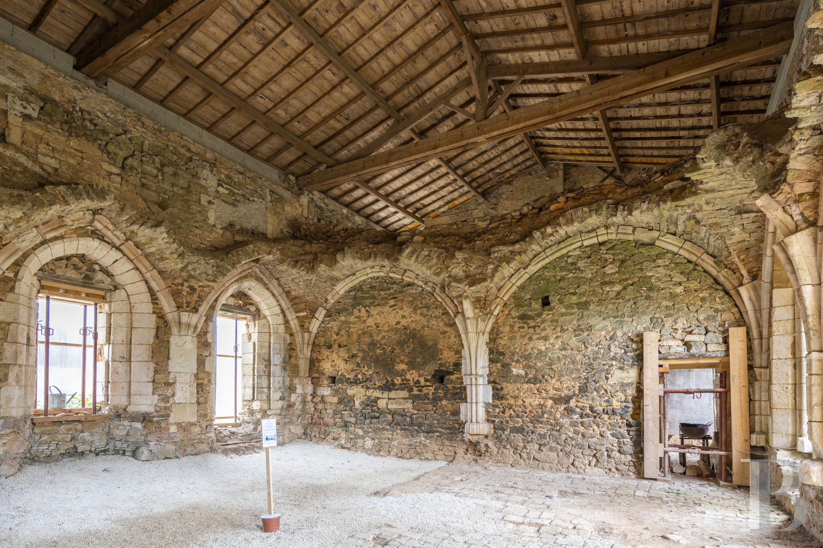 A peaceful stay in a renovated former Cistercian abbey in Vendée, not far from La Roche-sur-Yon - photo  n°7